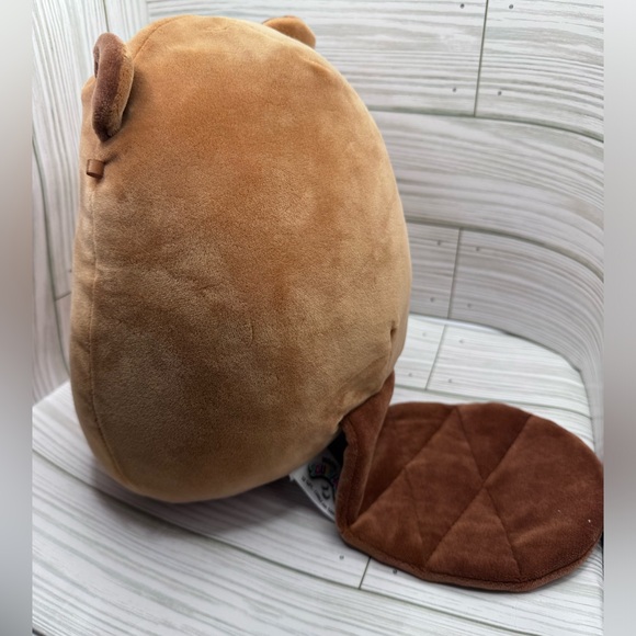 Chip the beaver Squishmallow with glasses Rare! 8 inch - Picture 2 of 6